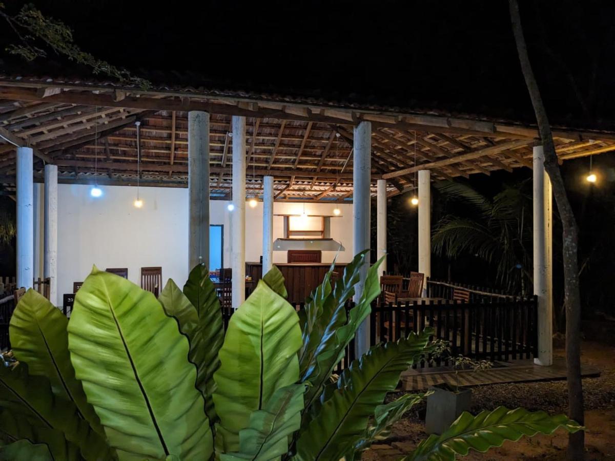 Silent Cabana And Restaurant Marakolliya, Tangalle Buitenkant foto