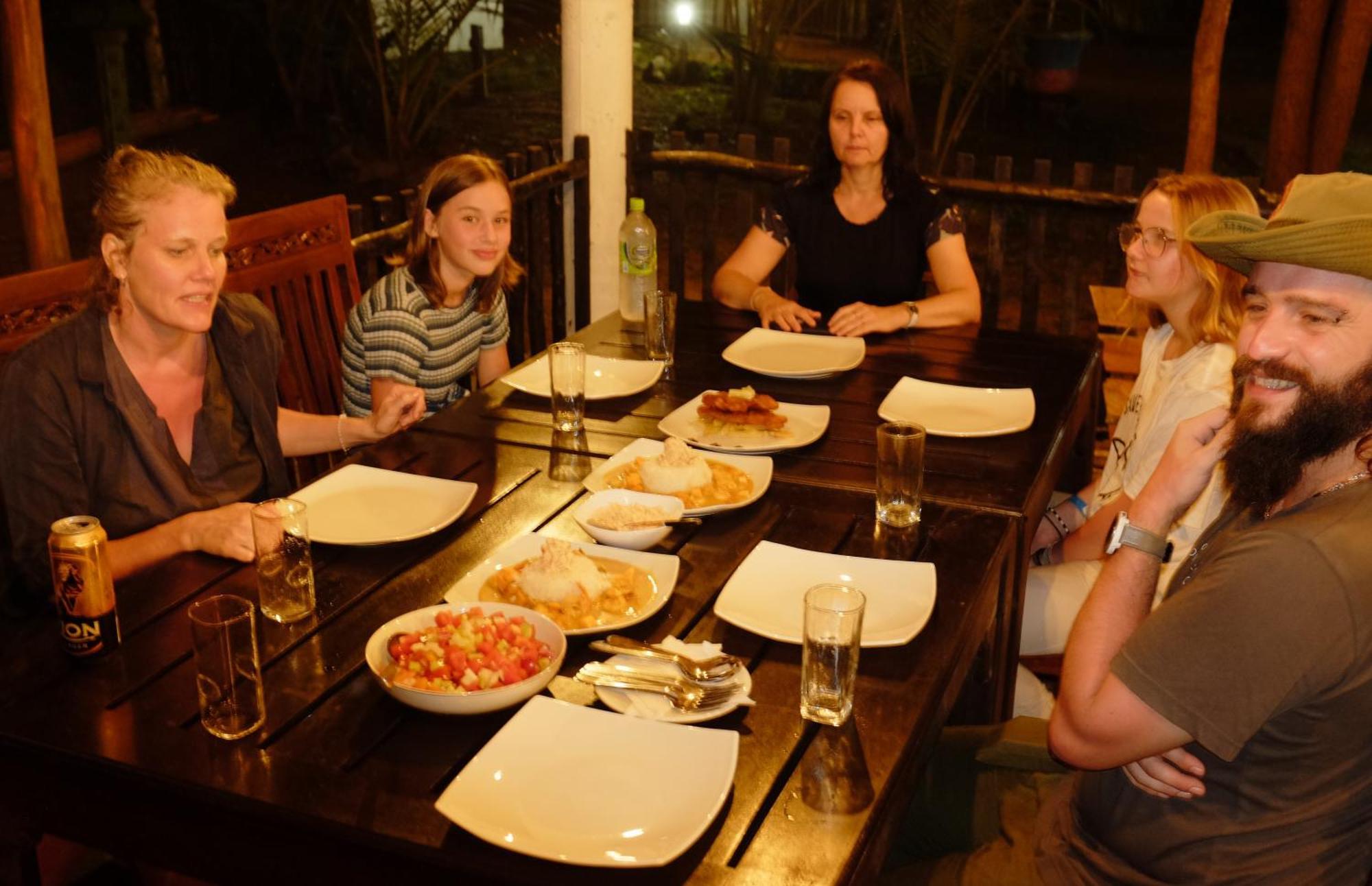 Silent Cabana And Restaurant Marakolliya, Tangalle Buitenkant foto